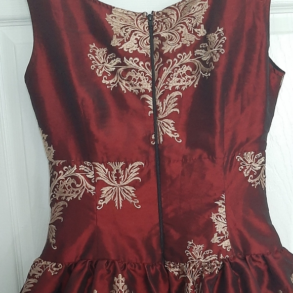 Shrine size Large dark red (maroon or burgundy) mini dress - Picture 3 of 4